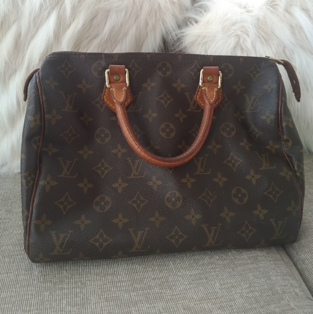 Louis Vuitton monogram speedy 30